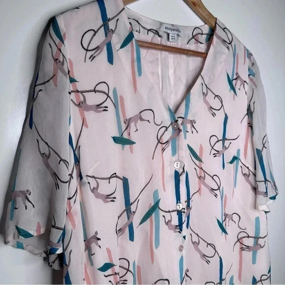 Emily and Fin ModCloth Monkey Around Town Blouse Size Large - Picture 7 of 11